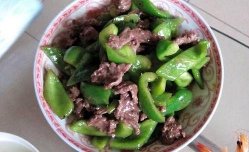 精椒爆料牛肉粒怎么做视频,家常美味轻松学  第1张